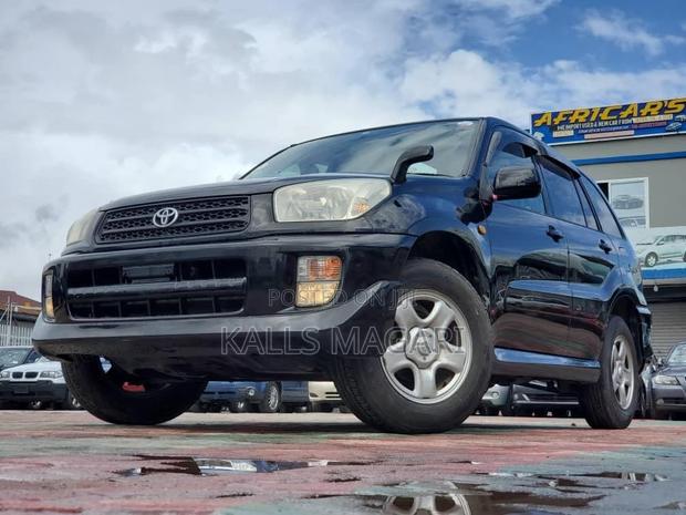 Toyota RAV4 Automatic 2003 Black