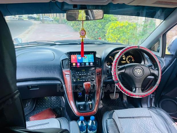 Toyota Harrier 2002 Gray