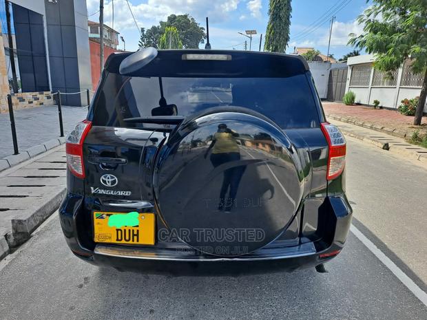 Toyota Vanguard 2007 Black