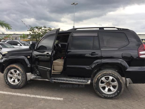 Toyota Land Cruiser Prado 2005 Black