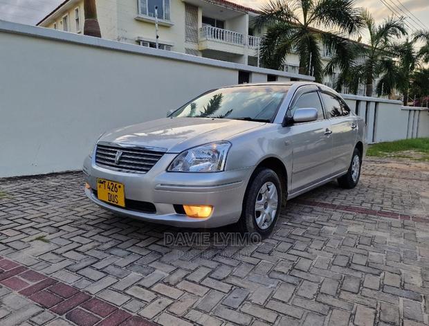 Toyota Corona 2004 Gray