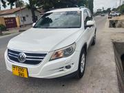 Volkswagen Touareg 2010 White for sale