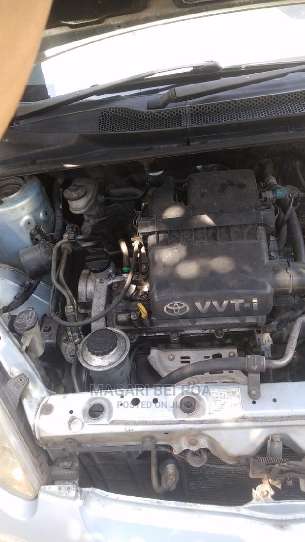 Toyota Vitz 2005 Green