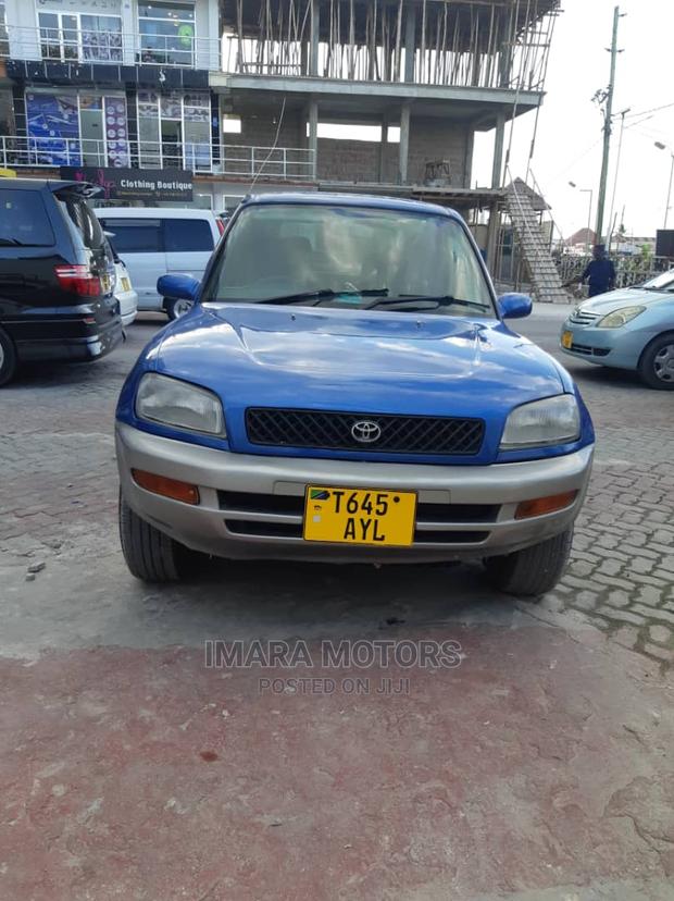 Toyota RAV4 Automatic 2000 Blue