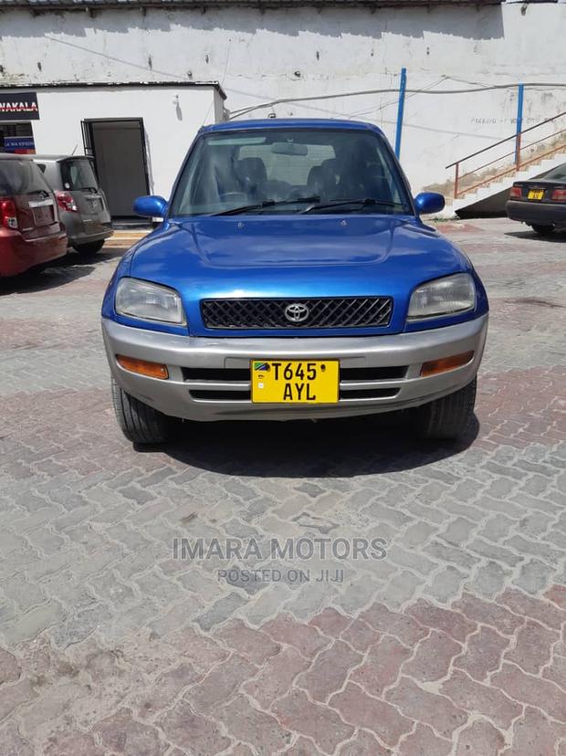 Toyota RAV4 Automatic 2000 Blue