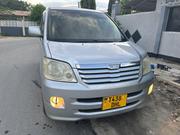 Toyota Noah 2.0 AWD (8 Seater) 2003 Silver for sale