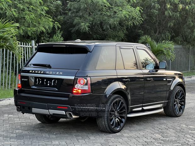 Land Rover Range Rover Sport 2010 Black