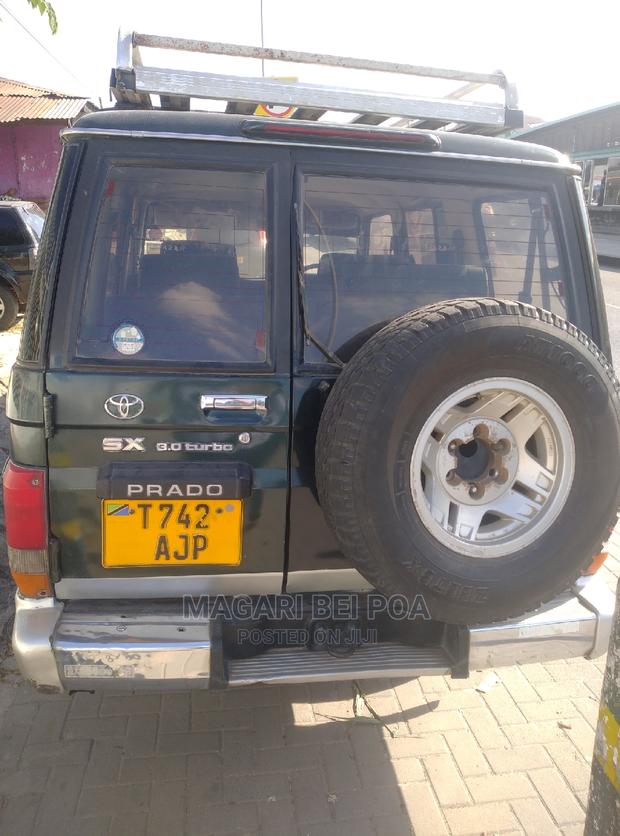 Toyota Land Cruiser Prado 2006 Green