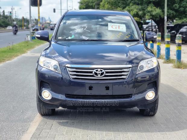 Toyota Vanguard 2009 Blue