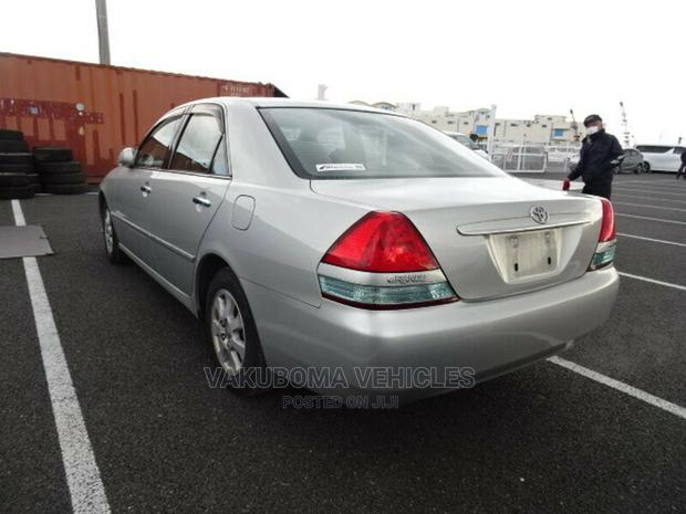 Toyota Mark II 2004 Silver