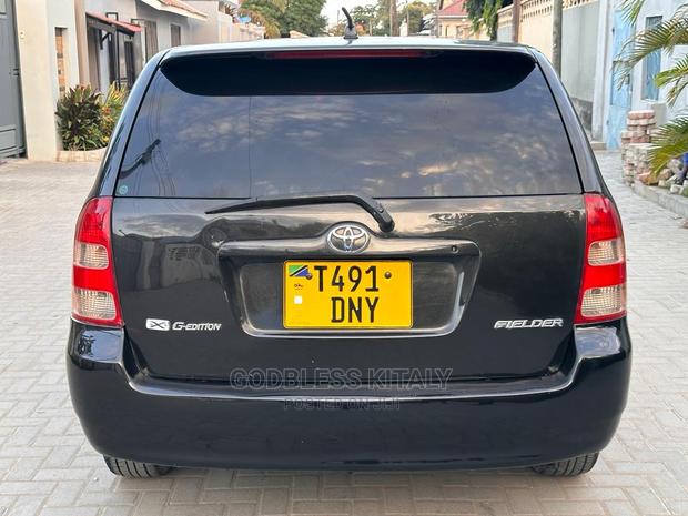 Toyota Corolla Spacio 2000 Black