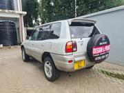 Toyota RAV4 Base FWD 2001 White for sale