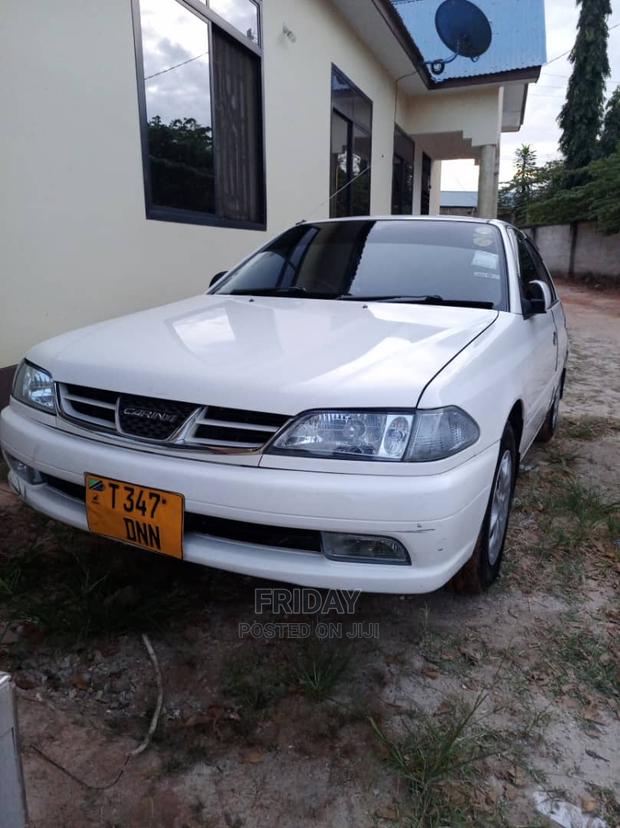 Toyota Carina 1.5 FWD Sedan 2001 White