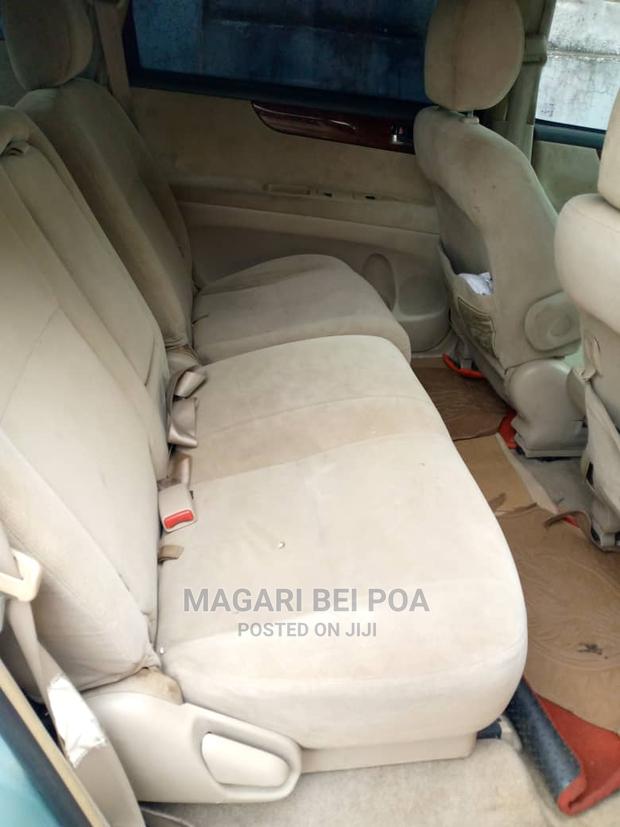 Toyota Ipsum 2005 Ivory