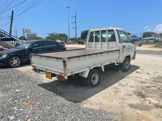 Toyota TownAce 2006 White