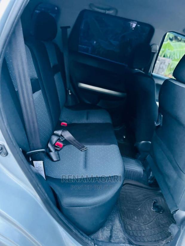 Toyota IST 2004 Silver
