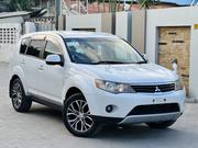 Mitsubishi Outlander 2006 White for sale