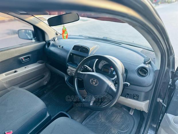 Toyota Passo 1.0 FWD 2005 Black