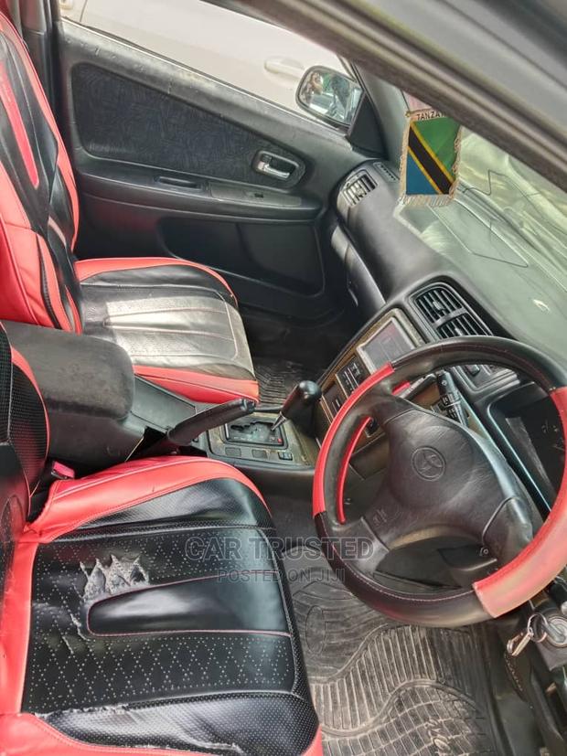 Toyota Mark II 2.0 AWD 2001 Black