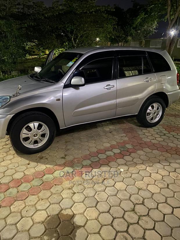 Toyota RAV4 2.0 4x4 2004 Silver