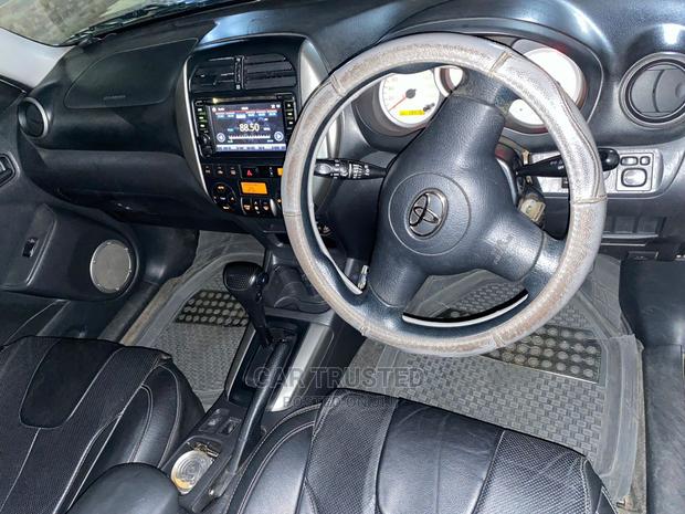 Toyota RAV4 2.0 4x4 2004 Silver