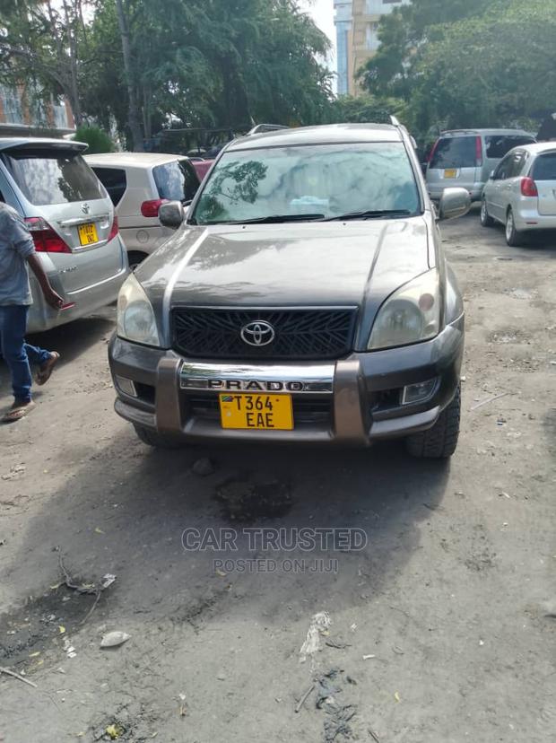 Toyota Land Cruiser Prado 2.7 5dr 2004 Beige