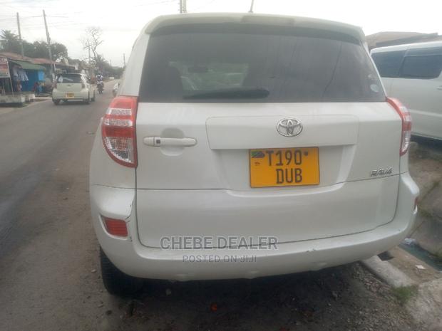 Toyota RAV4 2.0 VVT-i 2008 White