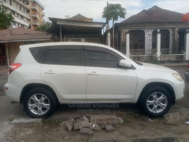Toyota RAV4 2.0 VVT-i 2008 White