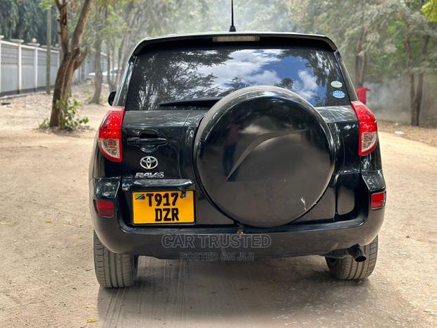 Toyota RAV4 2.0 D-4D 4x4 2007 Black