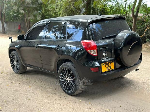 Toyota RAV4 2.0 D-4D 4x4 2007 Black