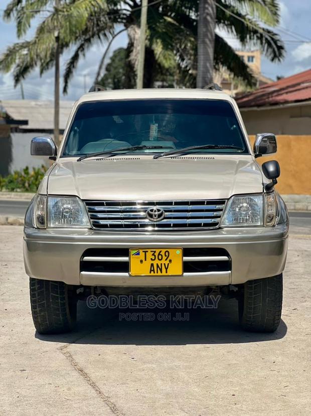 Toyota Land Cruiser Prado 2000 Silver