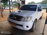Toyota Hilux 2003 White for sale