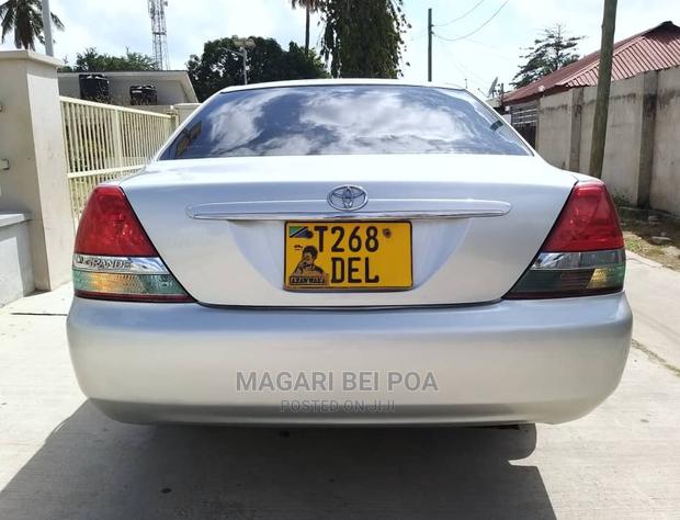Toyota Mark II Blit 2005 Silver