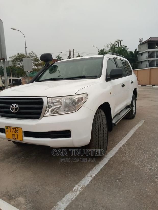 Toyota Land Cruiser 4.0 V6 GL 2013 White