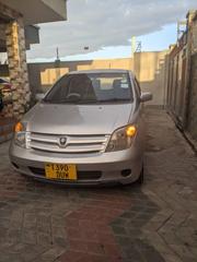 Toyota IST 2005 Silver for sale