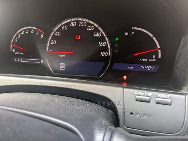 Toyota Crown 2005 Black