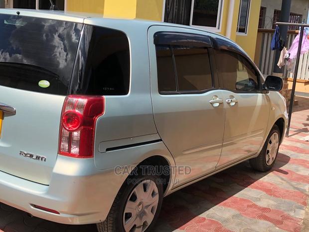 Toyota Raum 1.5 FWD 2006 Silver