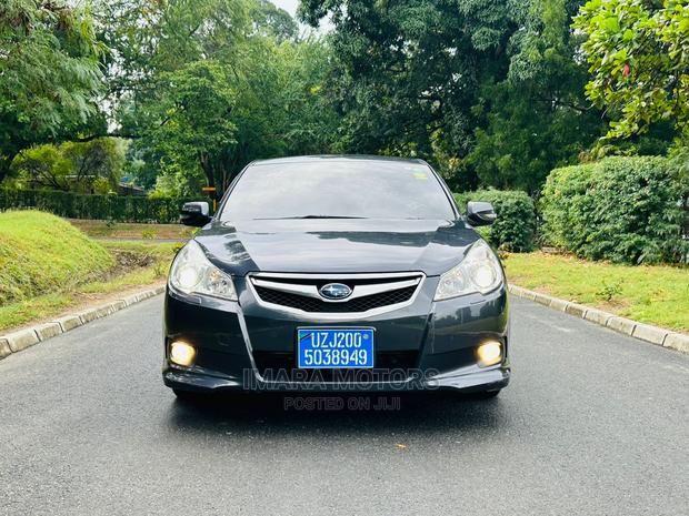 Subaru Legacy 2010 Black
