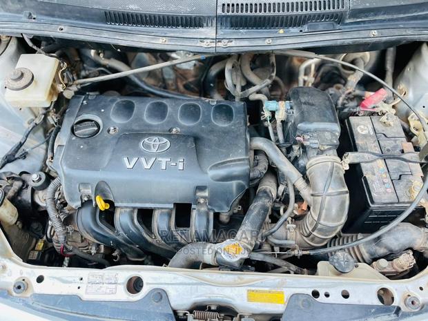 Toyota IST 2006 Silver