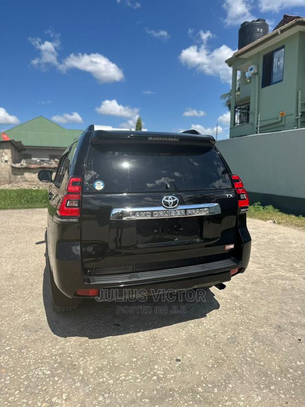 Toyota Land Cruiser Prado 2020 Black