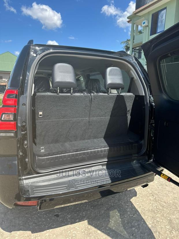 Toyota Land Cruiser Prado 2020 Black