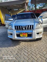 Toyota Land Cruiser Prado 2004 White for sale