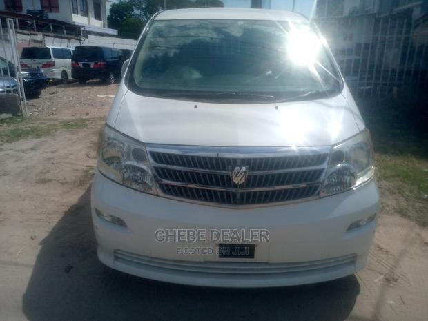 Toyota Alphard 2004 White