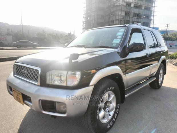 Nissan Terrano 2001 Black