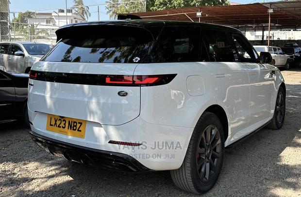 Land Rover Range Rover Sport 2023 White