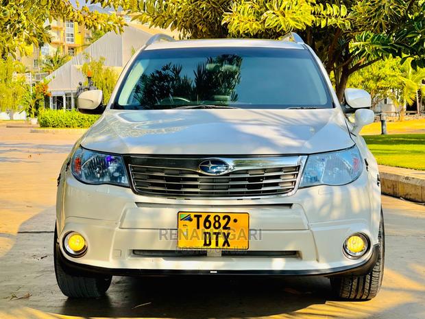 Subaru Forester 2010 White
