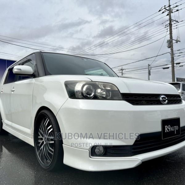 Toyota Corolla Rumion 2012 Pearl