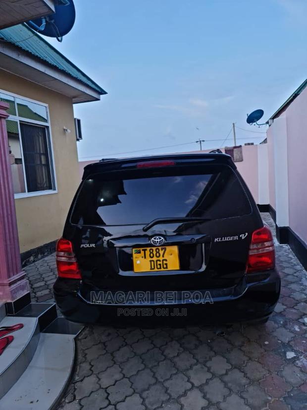 Toyota Kluger 2005 Black