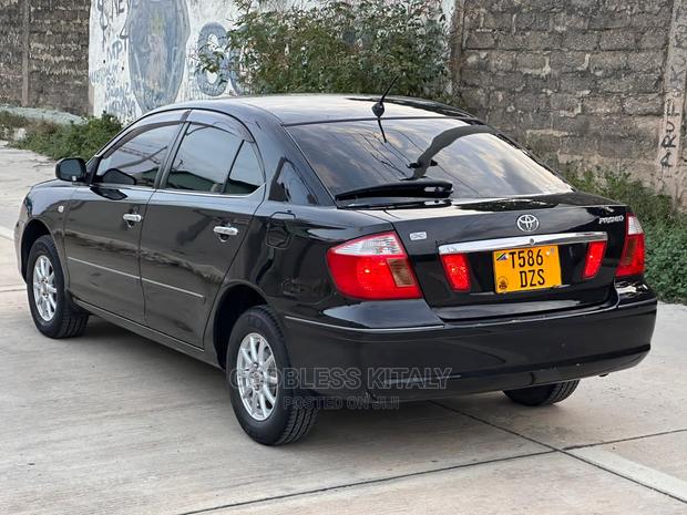 Toyota Premio 2004 Black