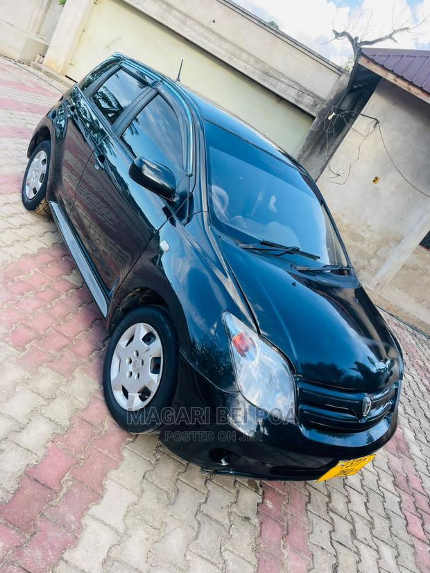 Toyota IST 2003 Black